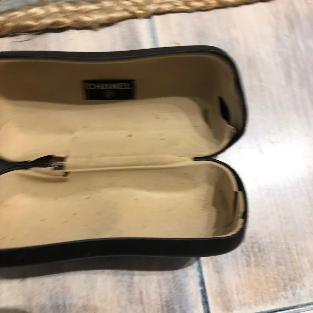 CHANEL Black Oversized Sunglasses with Gradient Lenses